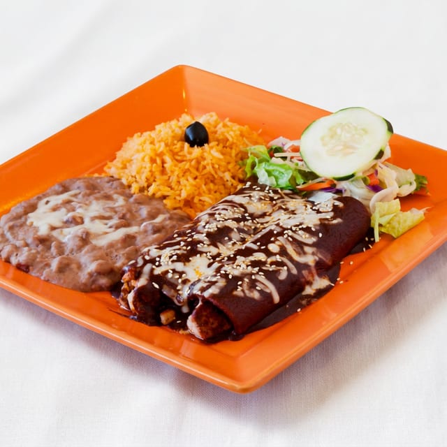 Enchiladas De Mole.