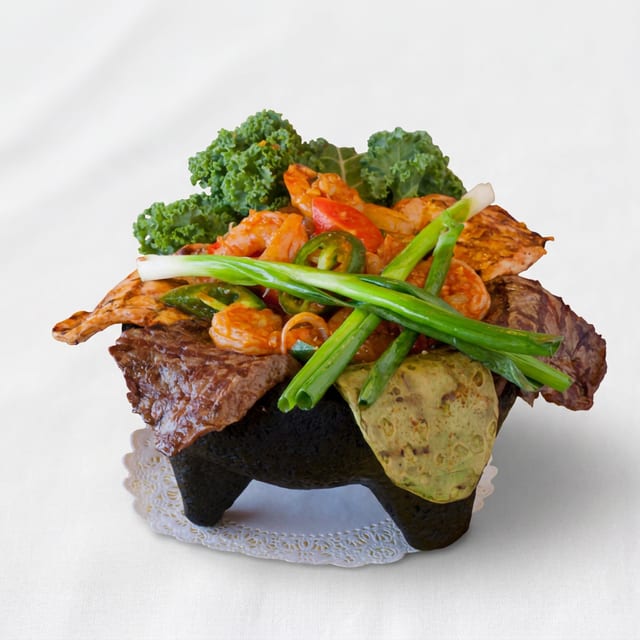 Molcajete (2-3 people).
